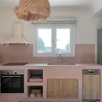 Renata Villa *